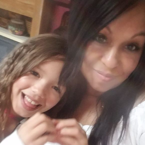 Meet your Posher, Cindy - Picture 1 of 1